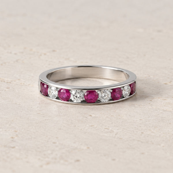 ANILLO MEDIA ALIANZA RUBIES Y DIAMANTES ENGASTE EN CANAL
