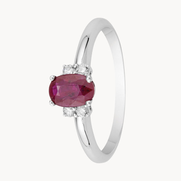 ANILLO RUBI OVAL CON DIAMANTES EN LINEA