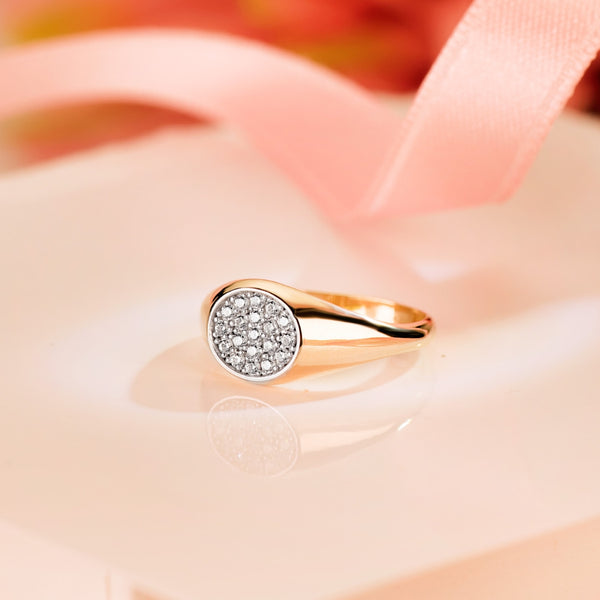 Two-tone signet ring with pavé cubic zirconia stones