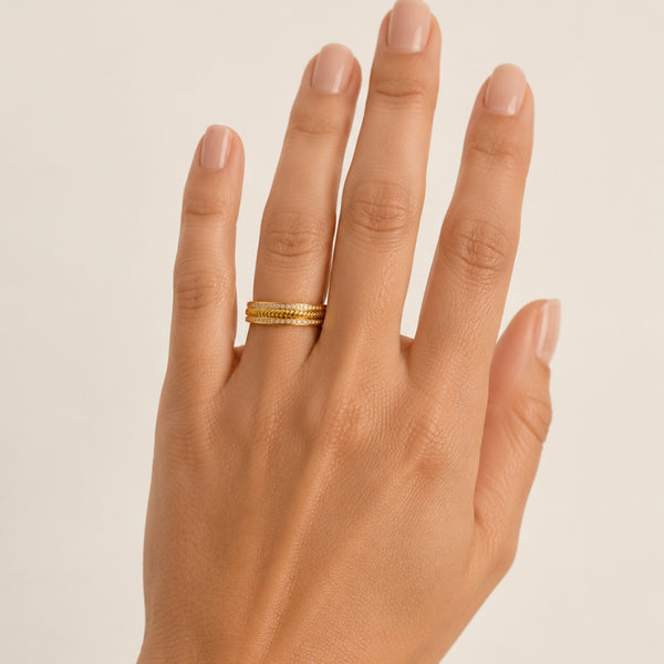 ANILLO FRANJA TRENZADA CON CIRCONITAS