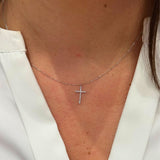 COLGANTE CRUZ Y DIAMANTES RIYA