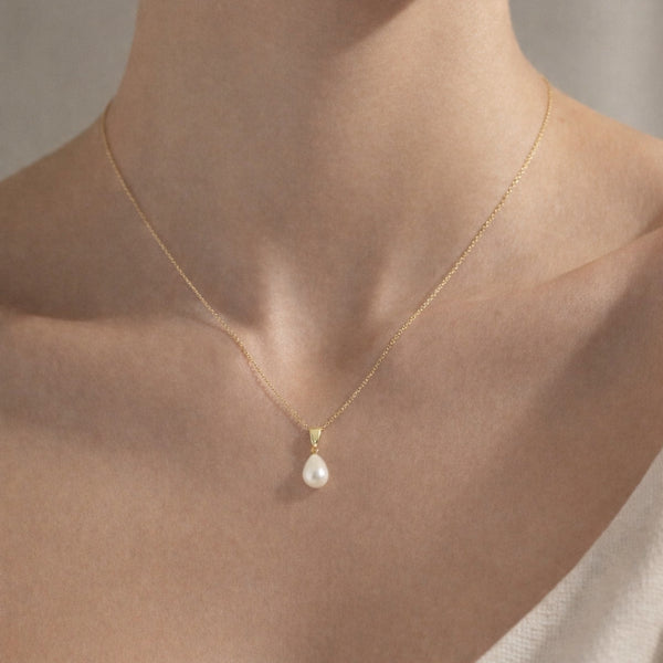CYRA Pearl Pendant