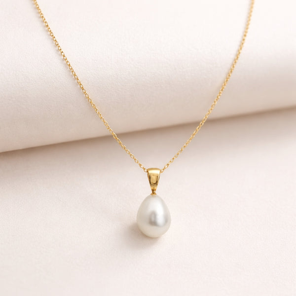 CYRA Pearl Pendant
