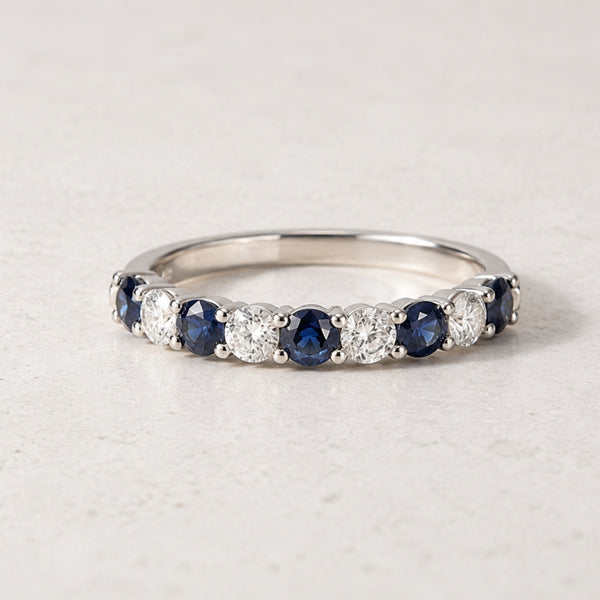ANILLO MEDIA ALIANZA CARRIL ZAFIROS 3MM Y DIAMANTES