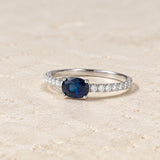 ANILLO ZAFIRO OVAL HORIZONTAL Y DIAMANTES