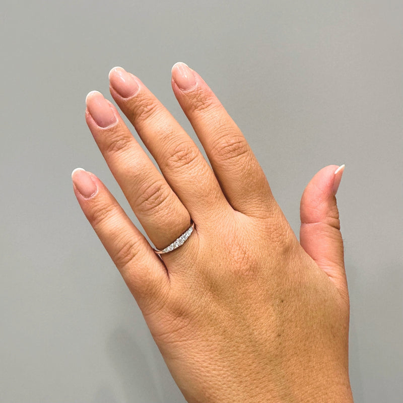 ANILLO CON DIAMANTES ZORAIDA
