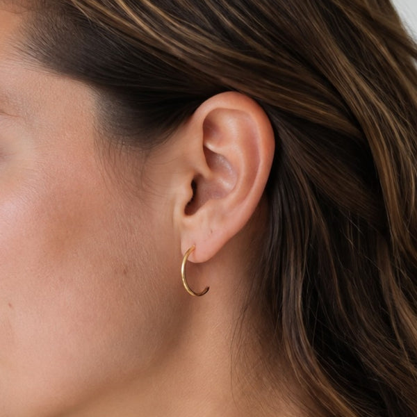 PENDIENTES AROS FORMA OVAL TUBO CUADRADO