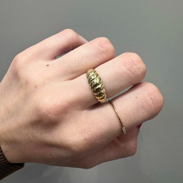 ANILLO LISO CROISSANT II