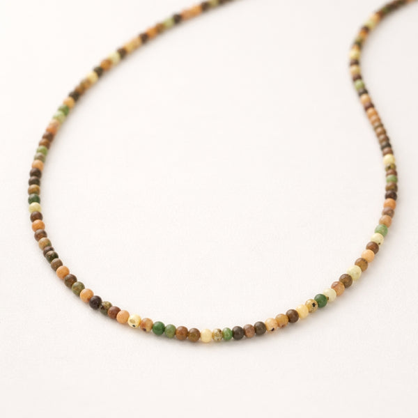 COLAR COM ÔNIX EMELDA