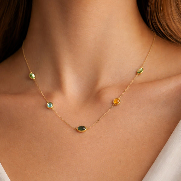 COLAR COM QUARTZOS JUNIA