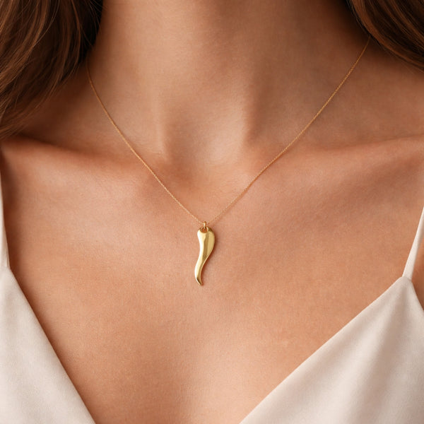 Horn Pendant Uzma