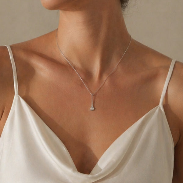 ANARA FLOWER PENDANT WITH ZIRCONIA