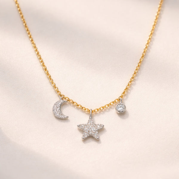 COLLAR LUNA Y ESTRELLA CON DIAMANTES JAGA