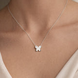 COLLAR FLOR CON DIAMANTE DIMA