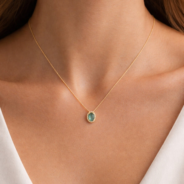 COLGANTE ESMERALDA CON DIAMANTES HUSNA