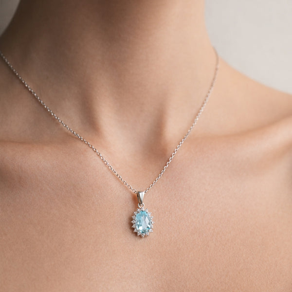 COLGANTE AGUAMARINA Y DIAMANTES ESSIE