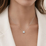 COLGANTE CON DIAMANTES ELINA