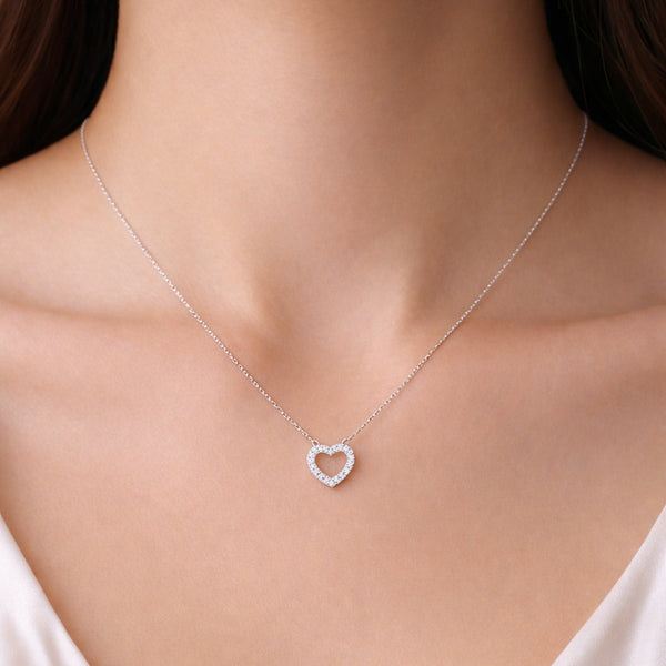 COLGANTE CORAZON CON DIAMANTES DELICE