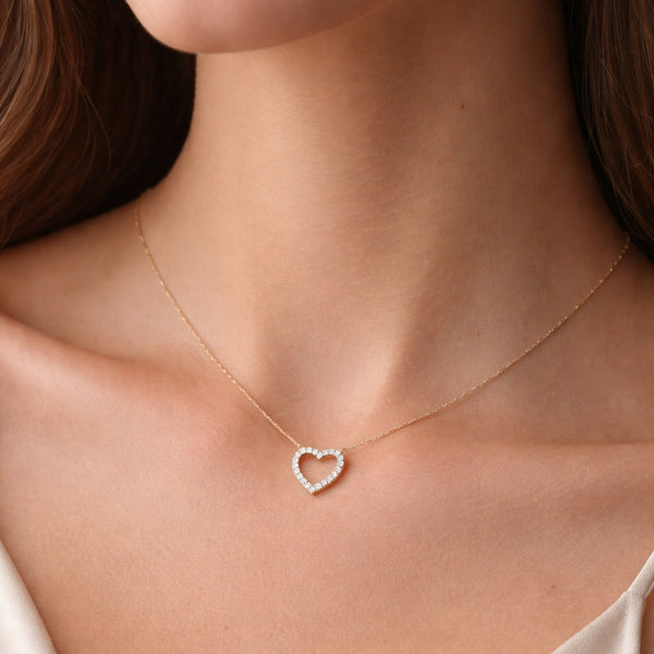 COLGANTE CORAZON CON DIAMANTES DELICE