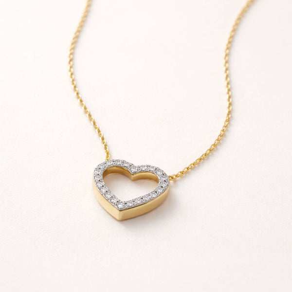 COLLAR CORAZON CON DIAMANTES SANDIE