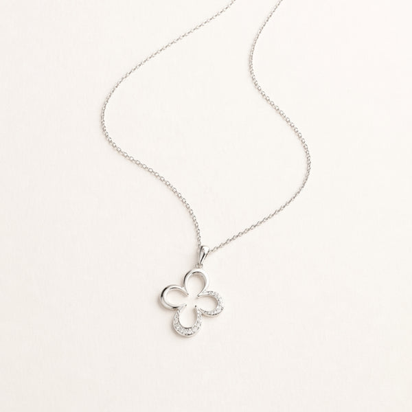 COLGANTE TREBOL CON DIAMANTES BRUNELLA