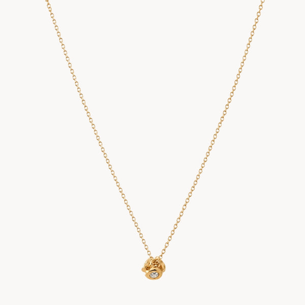 TRIO DIAMOND PENDANT IN CHATON SETTING
