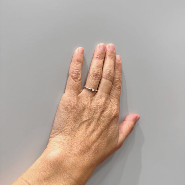 ANILLO SOLITARIO CUATRO GARRAS CON DIAMANTE 0.080 QUILATES SHADYA