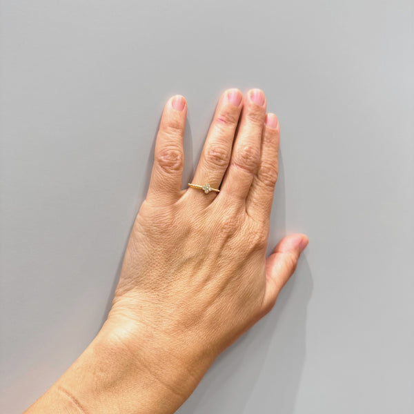 ANILLO ROMBO CON DIAMANTES WYNONA