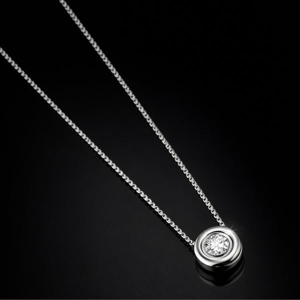 COLGANTE DIAMANTE CHATON 0.15 QUILATES PUNTO DE LUZ