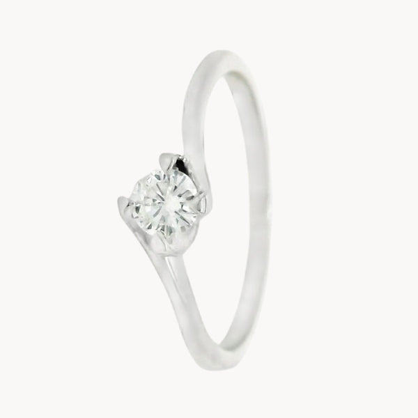 ANILLO SOLITARIO CON DIAMANTE 0.10 QUILATES GARNET