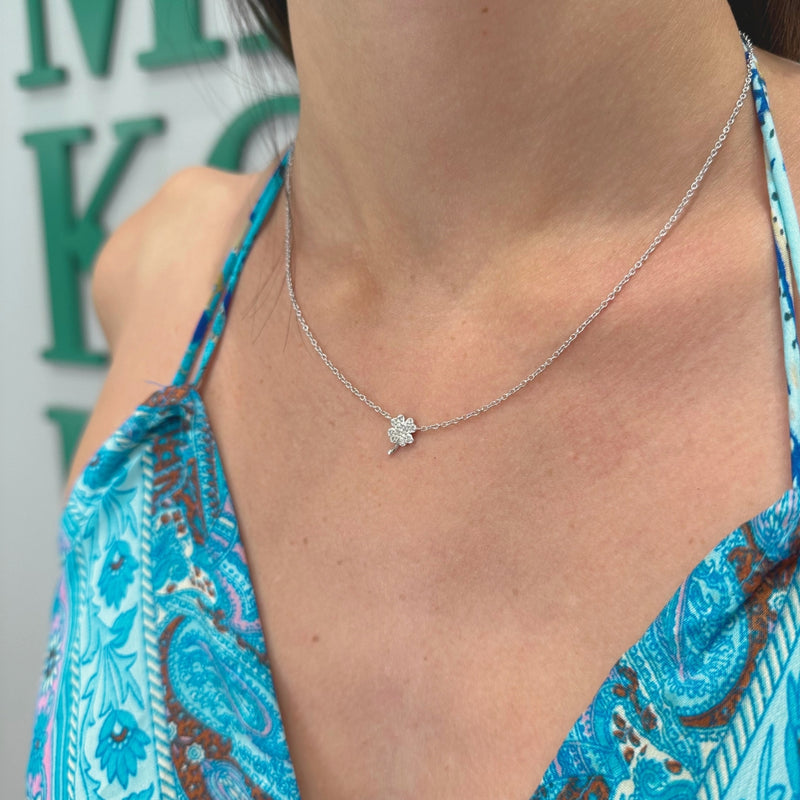 COLGANTE TREBOL Y DIAMANTES JAYDEN