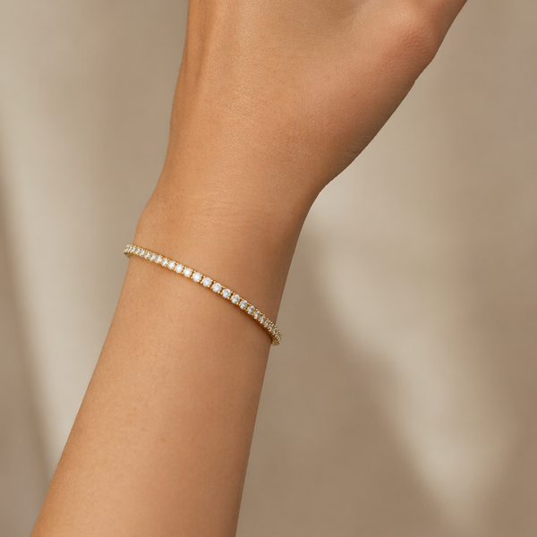 PULSEIRA COM ZIRCÓNIAS LISI