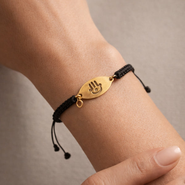 PULSERA MACRAME CHAPA CON MANO DE FATIMA