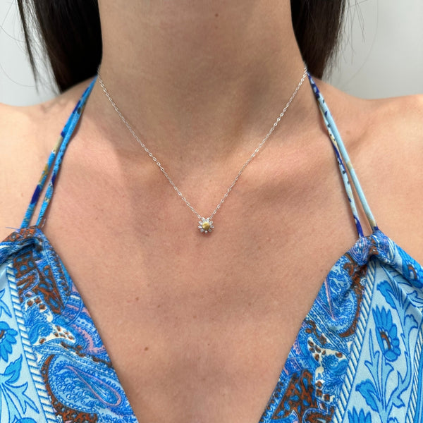 COLGANTE MARGARITA CON DIAMANTES MIDORI