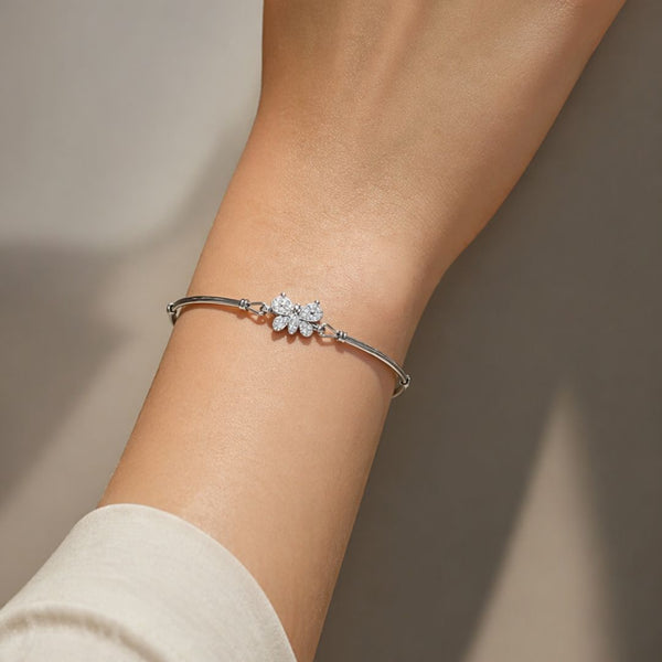 PULSEIRA SEMIRRÍGIDA COM DIAMANTES BORBOLETA ETTIE