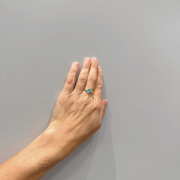 ANILLO CON TOPACIO AZUL LEONIE