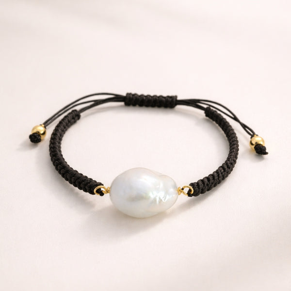 PULSEIRA MACRAMÉ COM PÉROLA BARROCA FORMA 3