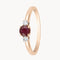 ANILLO RUBI EN GARRAS CON DIAMANTES A LOS LADOS