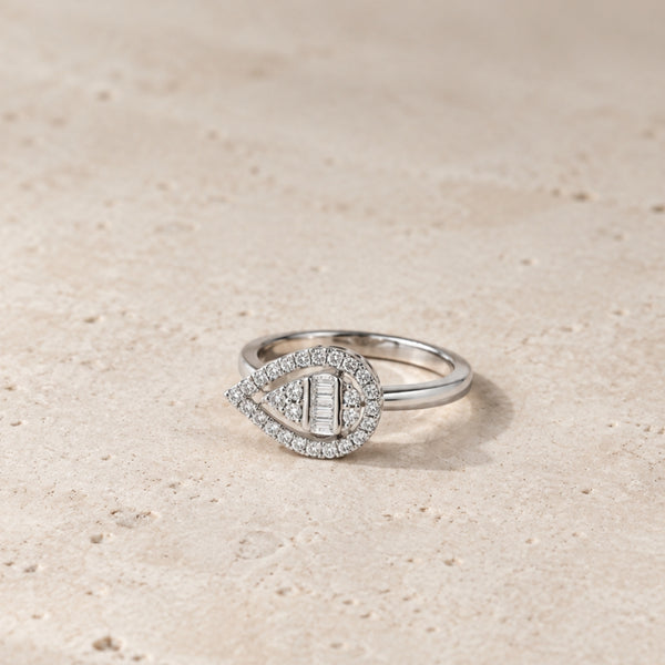 ANILLO SILUETA DE GOTA CON DIAMANTES