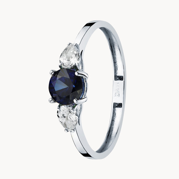 Anel de safira com diamantes criados em corte pêra