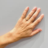 ANILLO SOLITARIO CRUZADO CON DIAMANTE 0.10 QUILATES MEDEA