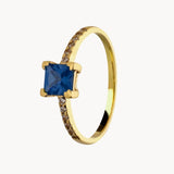 Anillo Oro 18kt topacio london blue y circonitas blancas Charlotte