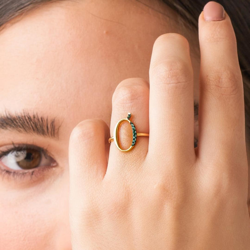 Anillo Oro 18 kilates esmeraldas o Mimikoko