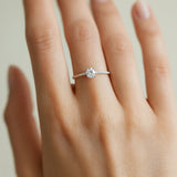 ANILLO SOLITARIO CON CIRCONITAS GLORIANA