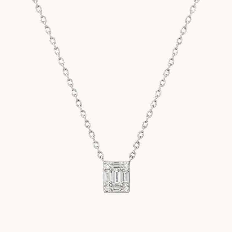 COLGANTE CON DIAMANTES STELA
