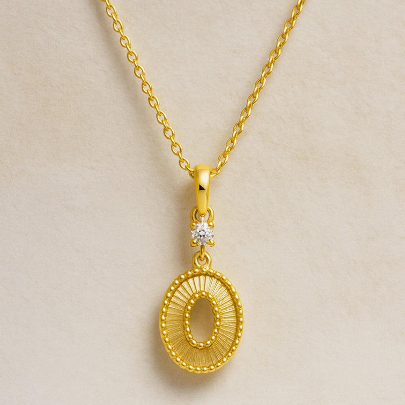 COLGANTE OVAL CON DIAMANTE DUNJA