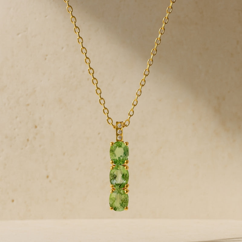 COLGANTE CON GRANATES TSAVORITAS Y DIAMANTES AISHA
