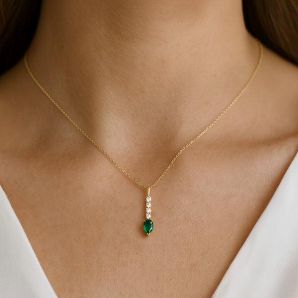 COLGANTE CON ESMERALDAS Y DIAMANTES SIRPA