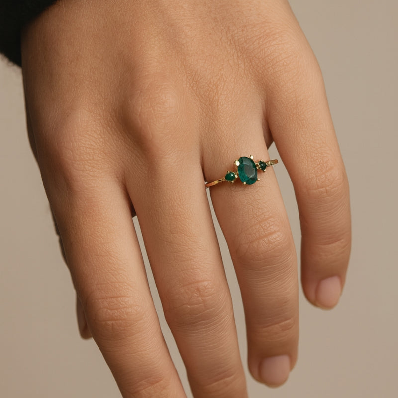 ANILLO DIAMANTES Y ESMERALDAS LOVISA