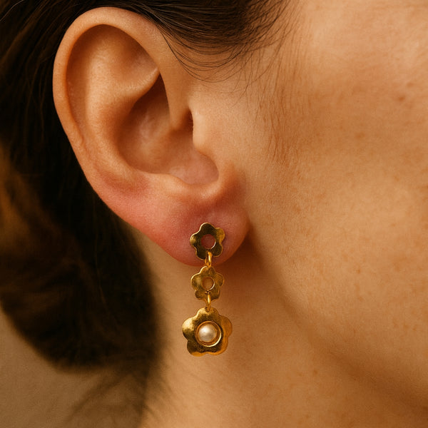 PENDIENTES LARGOS FLORES CON PERLAS